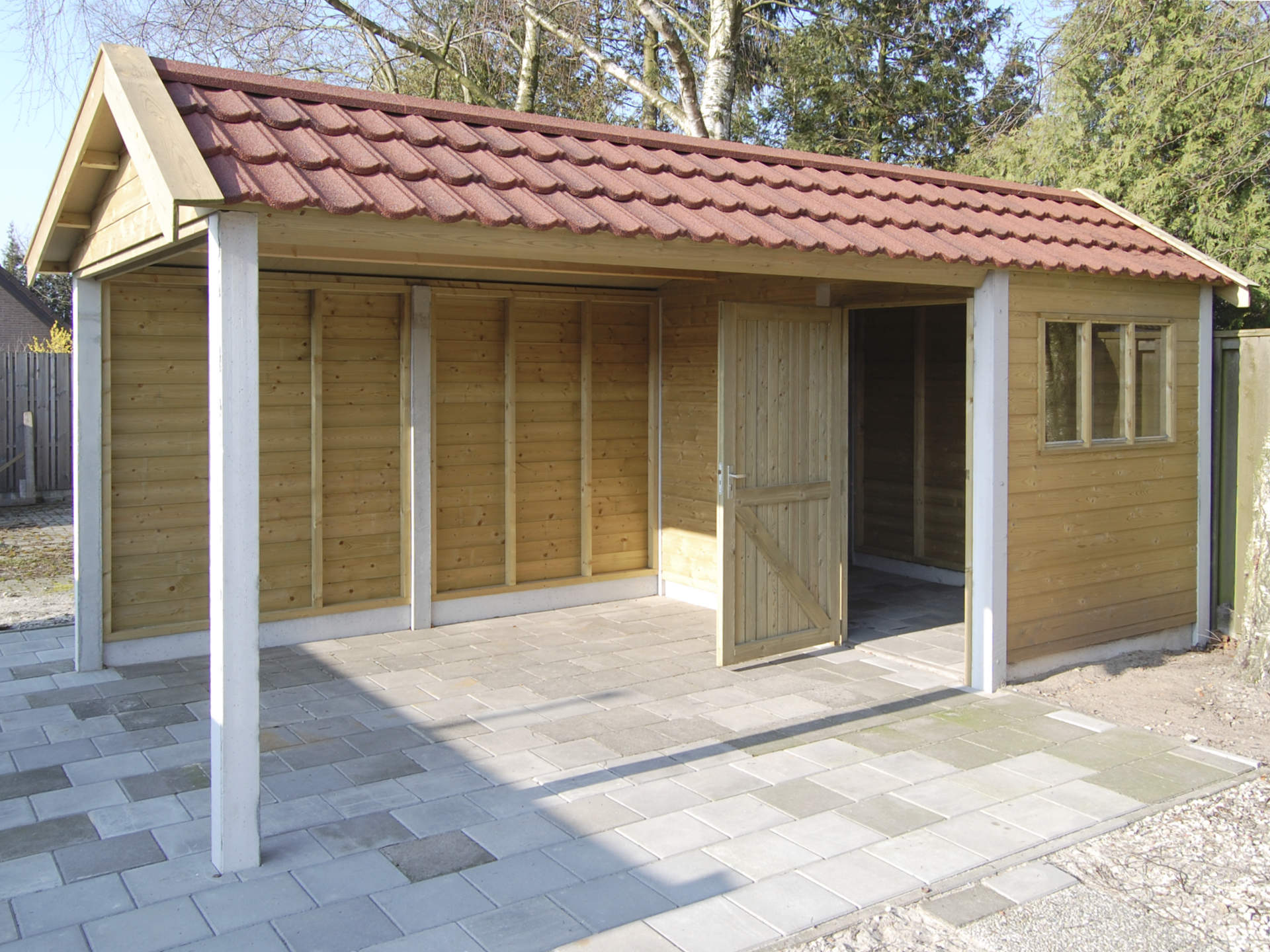 overkapping vuren 376x300 met berging 200x300 1